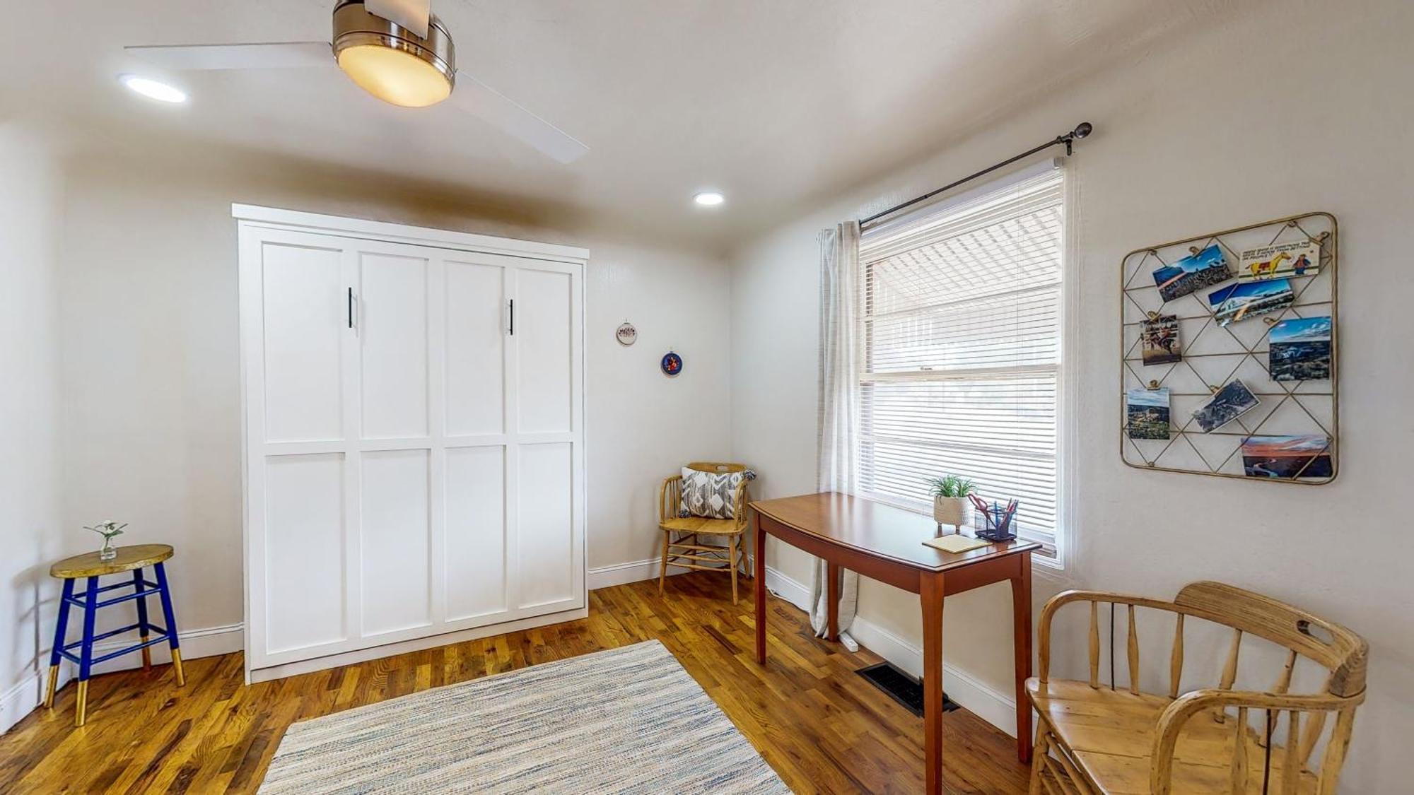 Charming Downtown Bungalow - King Bed, Office 트윈폴스 외부 사진